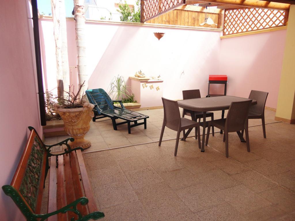 Casetta Indipendente Torre San Giovanni 103 Verso Sud 外观 照片