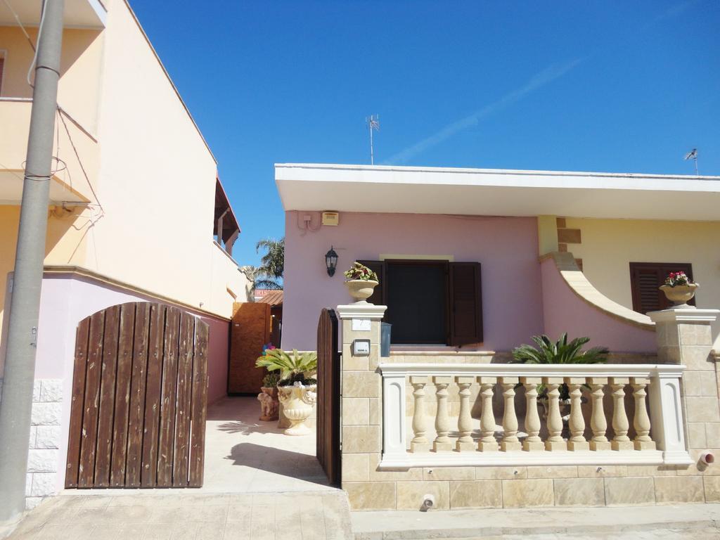 Casetta Indipendente Torre San Giovanni 103 Verso Sud 外观 照片